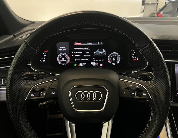 Audi Q8 15