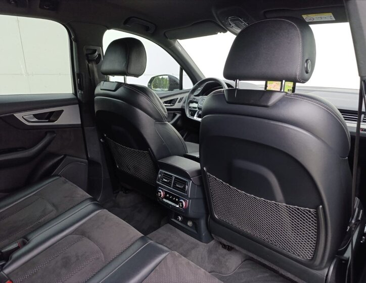 Audi Q7 SUV 3,0 l 210 kw