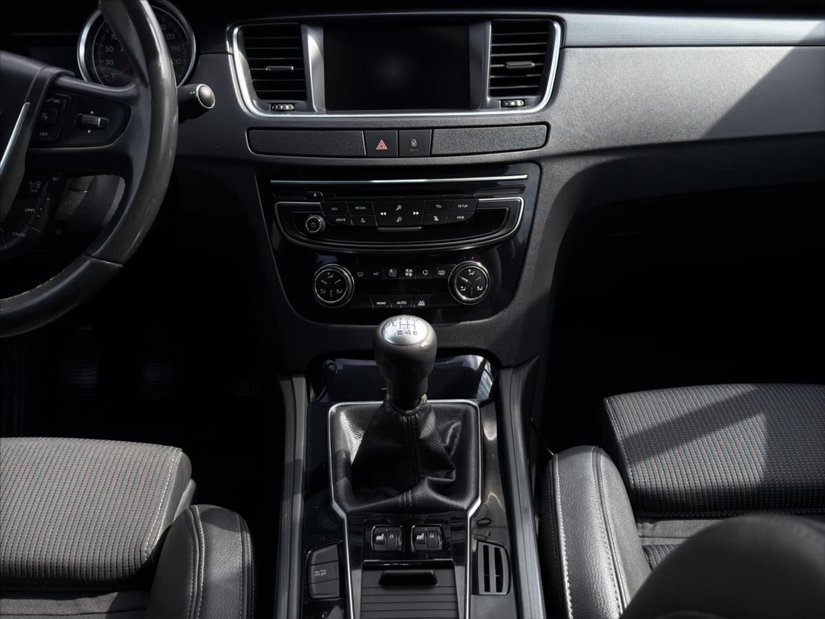 Peugeot 508 Sedan / Limuzína 2,0 l 120 kw