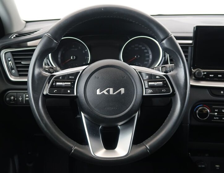 KIA XCeed SUV / Terénní 1,5 l 117 kw