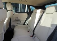 Mercedes-Benz GLA 10