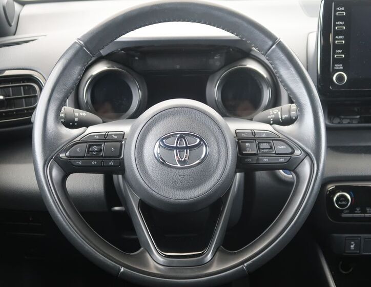 Toyota Yaris 14