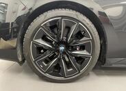 BMW i7 4