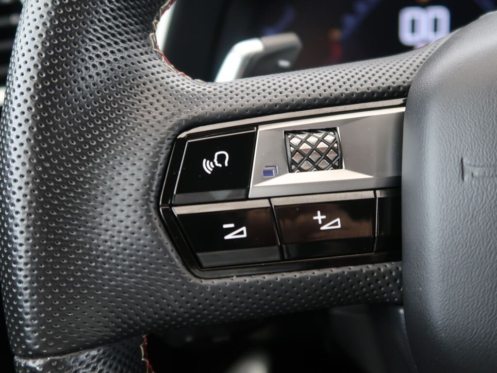 DS Automobiles DS7 Crossback SUV / Terénní 1,6 l 133 kw