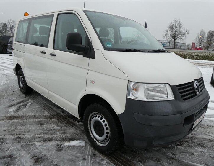 Volkswagen Transporter 1