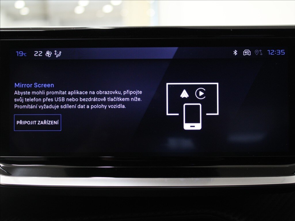 Peugeot 2008 SUV / Terénní 1,2 l 107 kw