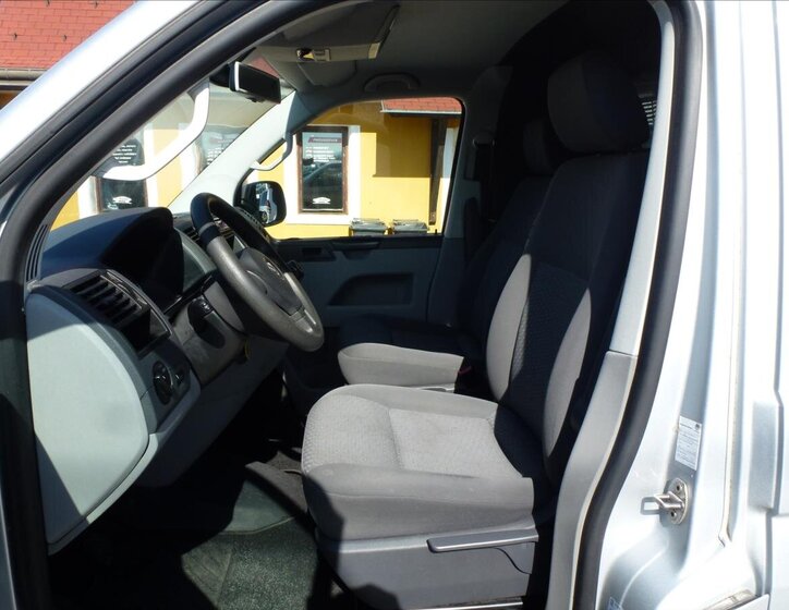 Volkswagen Transporter 16