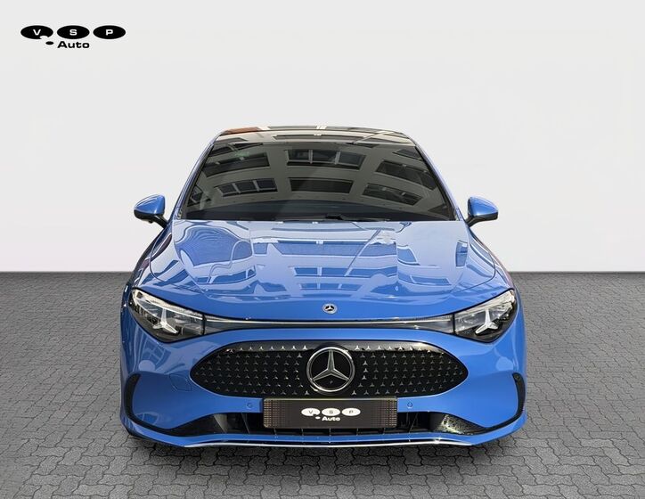 Mercedes-Benz CLA 8