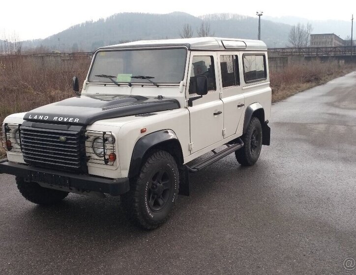 Land Rover Defender SUV / Terénní 0,0 110 kw