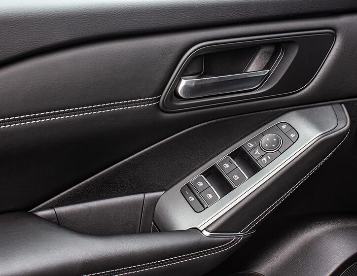 Nissan Qashqai SUV 1,3 l 116 kw