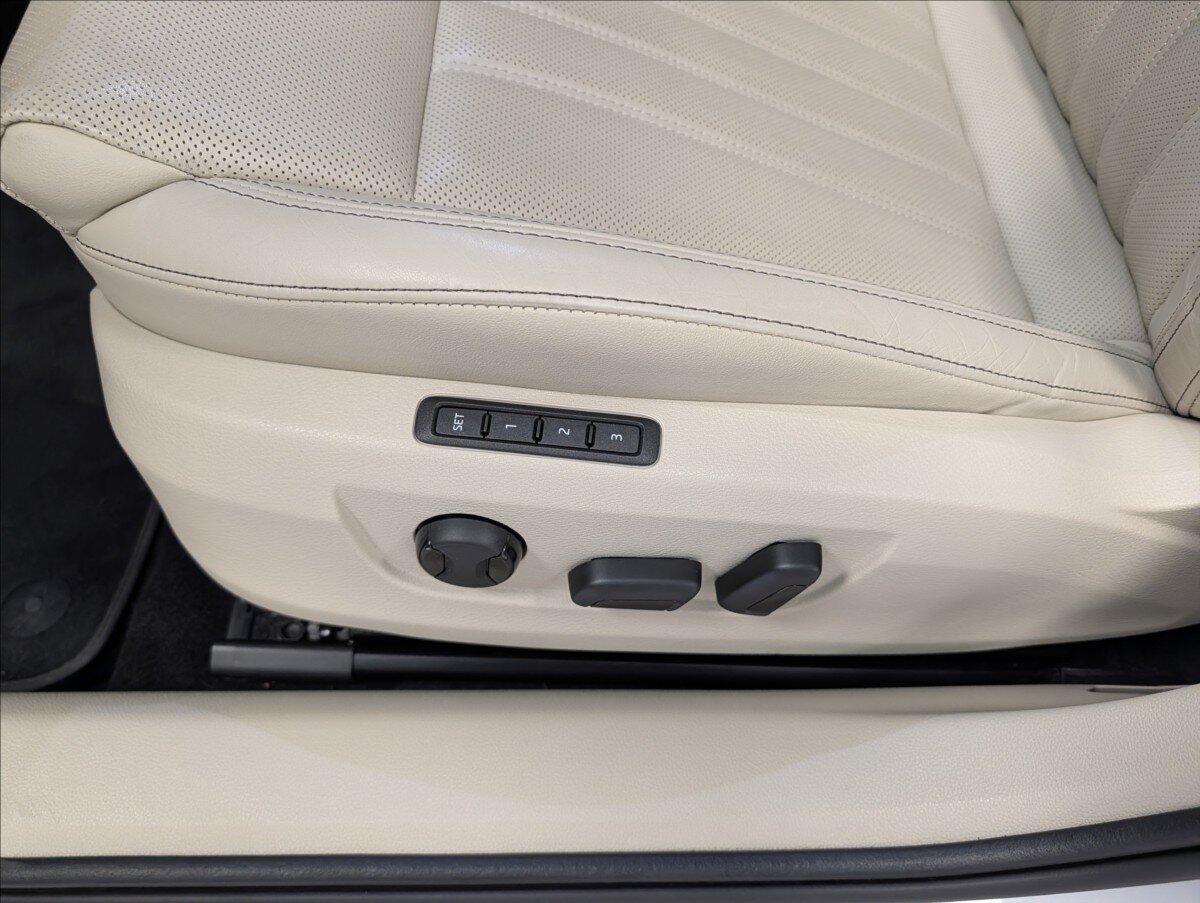 Škoda Superb Liftback 1,4 l 115 kw