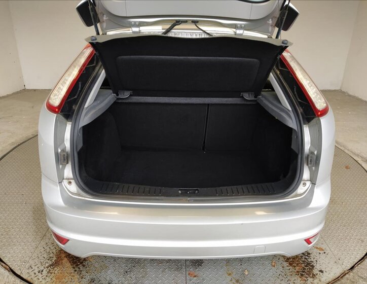 Ford Focus Hatchback 1,6 l 74 kw