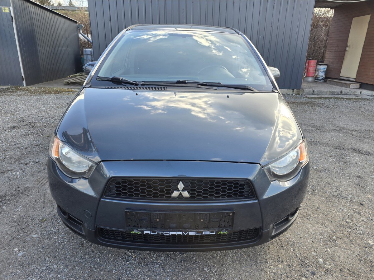 Mitsubishi Colt Hatchback 1,1 l 55 kw