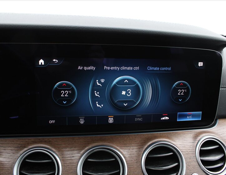 Mercedes-Benz Třídy E Kombi 2,0 l 143 kw