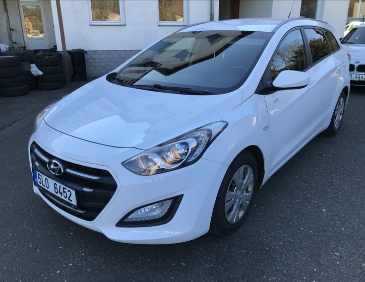 Hyundai i30 Kombi 1,6 l 81 kw