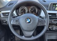 BMW X1 Kombi 1,5 l 100 kw