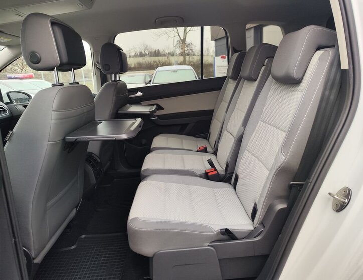 Volkswagen Touran MPV 1,5 l 110 kw