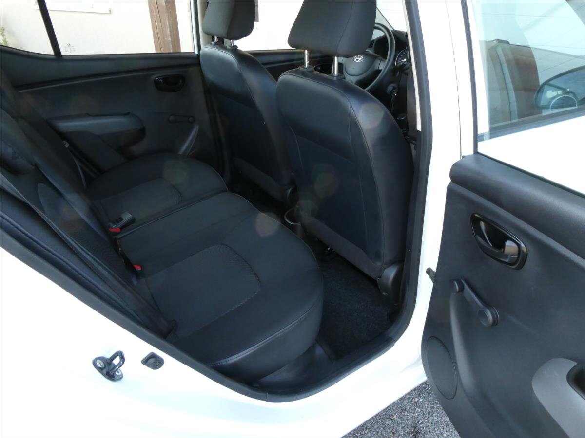 Hyundai i10 Hatchback 1,1 l 51 kw