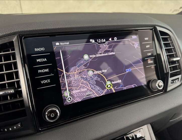 Škoda Karoq SUV / Terénní 2,0 l 85 kw