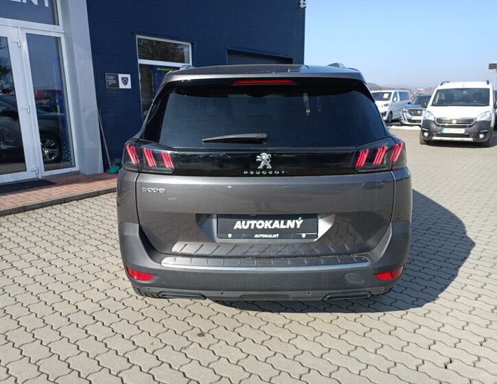 Peugeot 5008 SUV / Terénní 1,5 l 96 kw