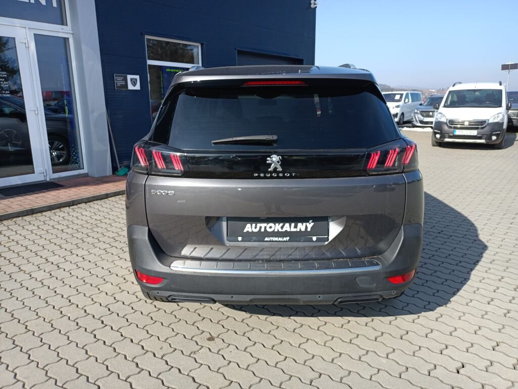 Peugeot 5008 SUV / Terénní 1,5 l 96 kw