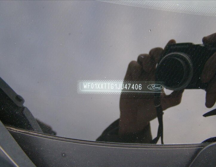 Ford Transit Custom Kombi 2,0 l 77 kw