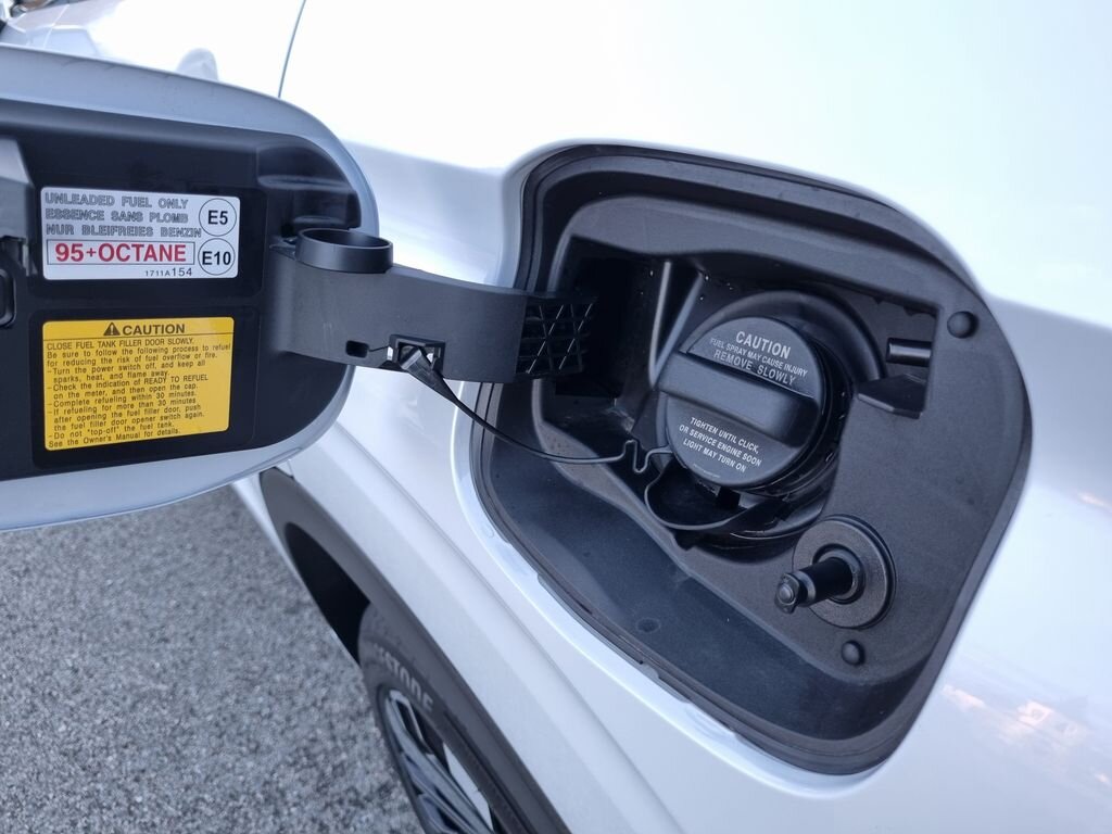 Mitsubishi Outlander SUV 2,4 l 225 kw