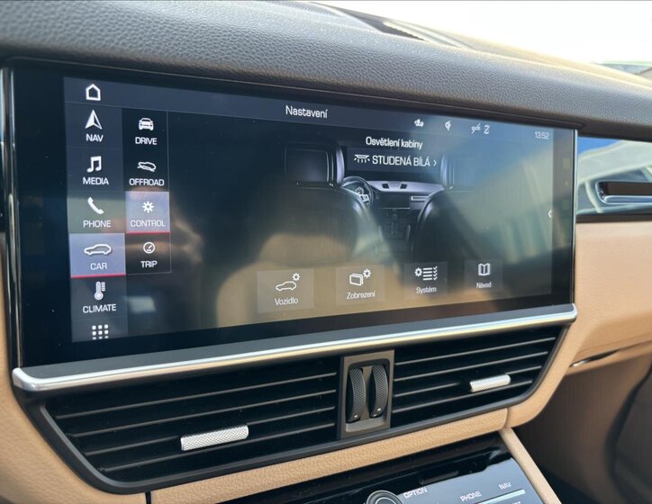 Porsche Cayenne SUV / Terénní 3,0 l 250 kw