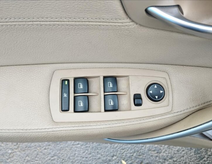 BMW X3 SUV / Terénní 2,0 l 130 kw