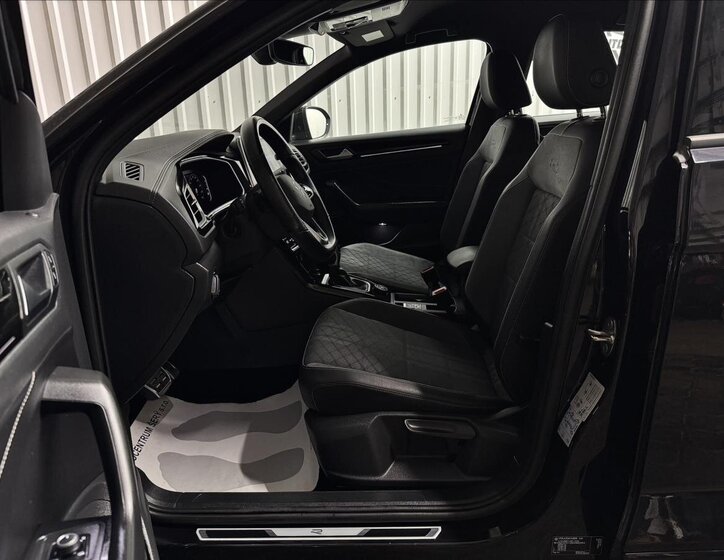 Volkswagen T-Roc SUV 2,0 l 140 kw