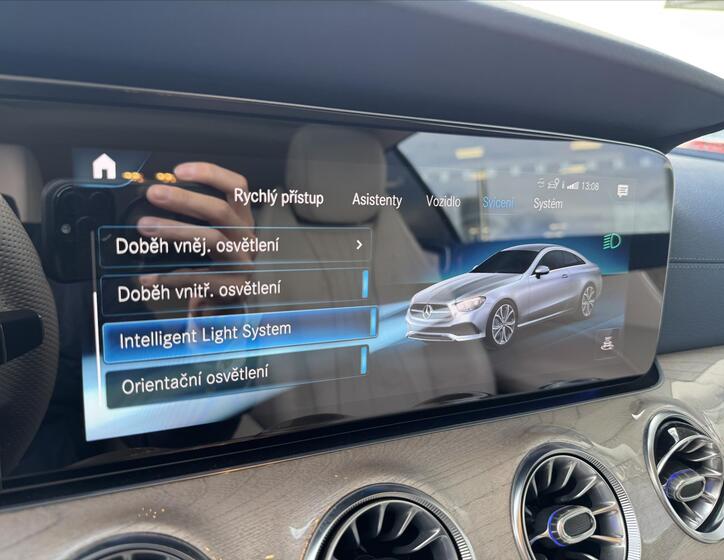 Mercedes-Benz Třídy E 19