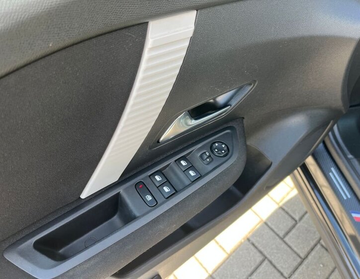 Citroën C4 SUV / Terénní 1,2 l 96 kw