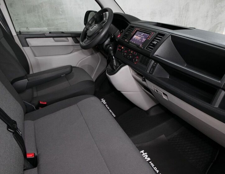 Volkswagen Transporter Skříň 2,0 l 110 kw