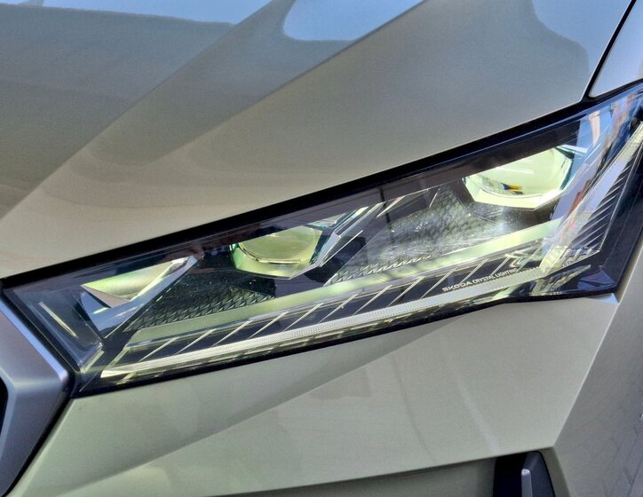 Škoda Superb Kombi 1,5 l 150 kw