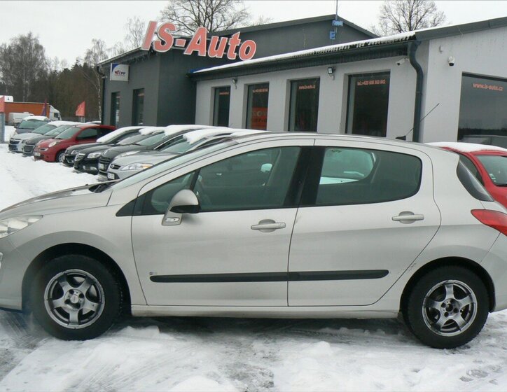 Peugeot 308 Hatchback 1,6 l 66 kw