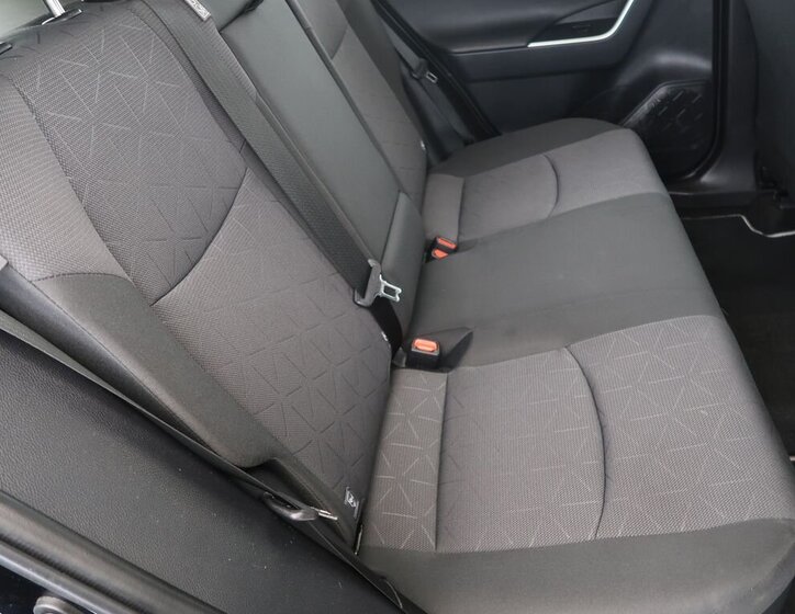 Toyota RAV4 SUV 2,5 l 131 kw