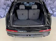 Audi SQ7 37