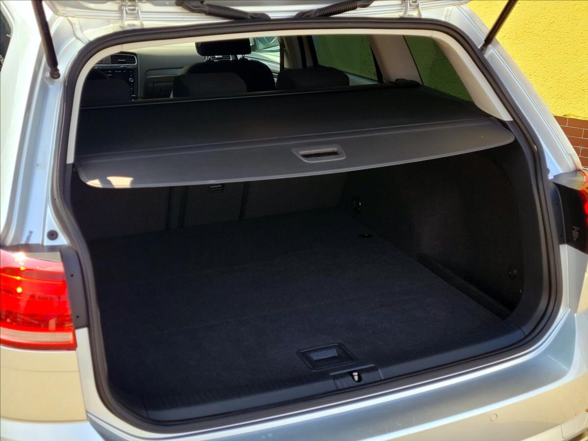 Volkswagen Golf Kombi 1,6 l 85 kw