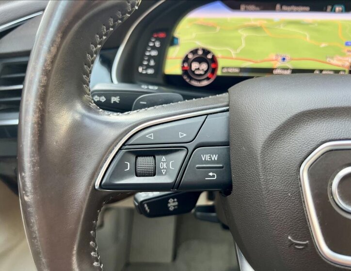 Audi Q7 29