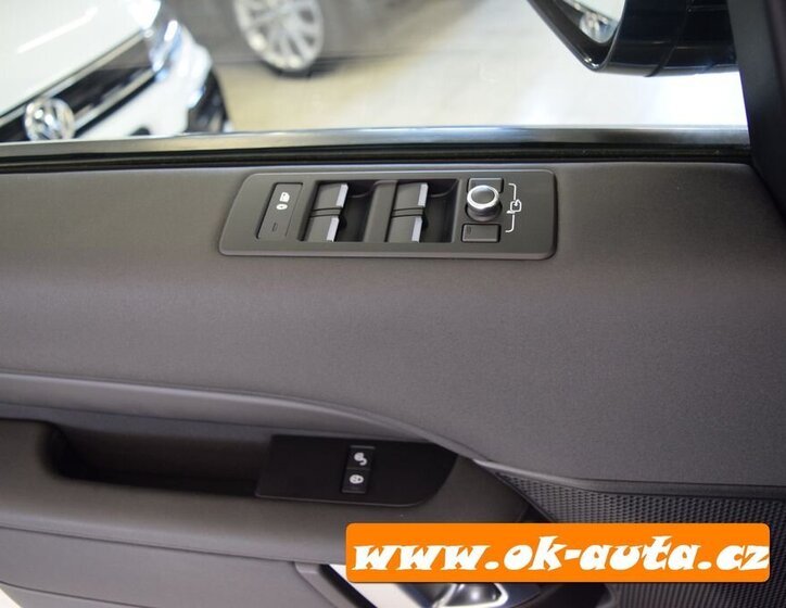 Land Rover Discovery SUV 2,0 l 177 kw