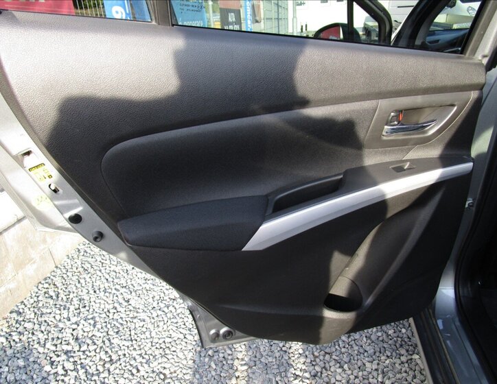 Suzuki SX4 Hatchback 998,0 82 kw