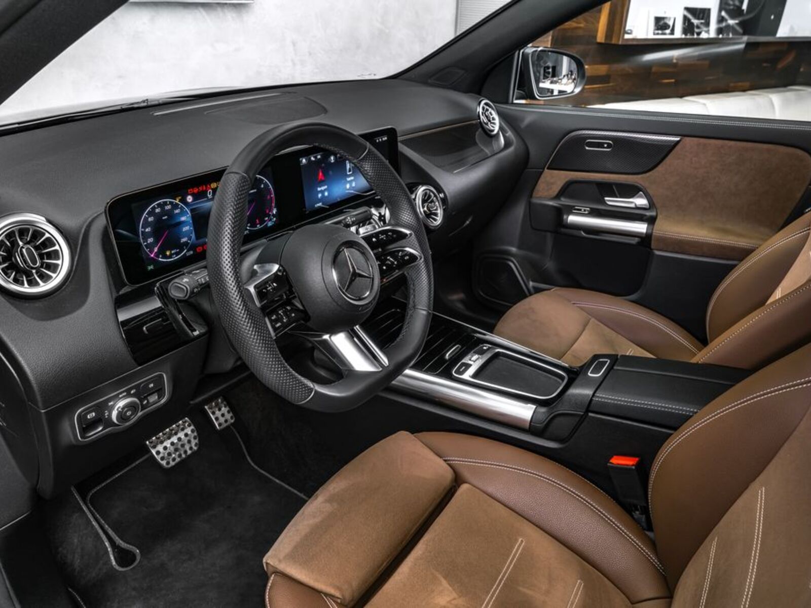 Mercedes-Benz GLA 10