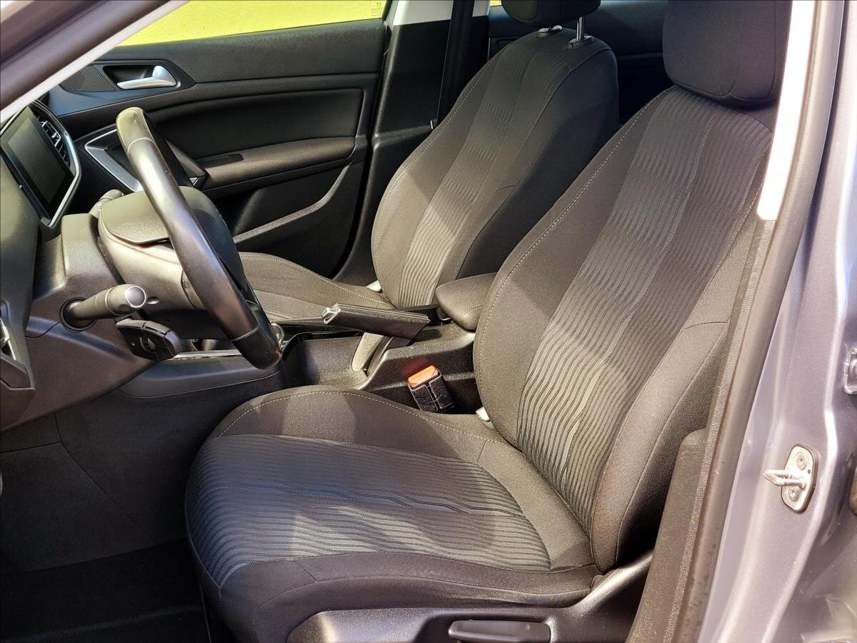 Peugeot 308 Kombi 1,2 l 96 kw