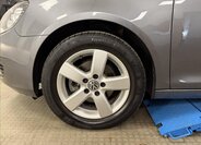 Volkswagen Golf Kombi 1,6 l 77 kw