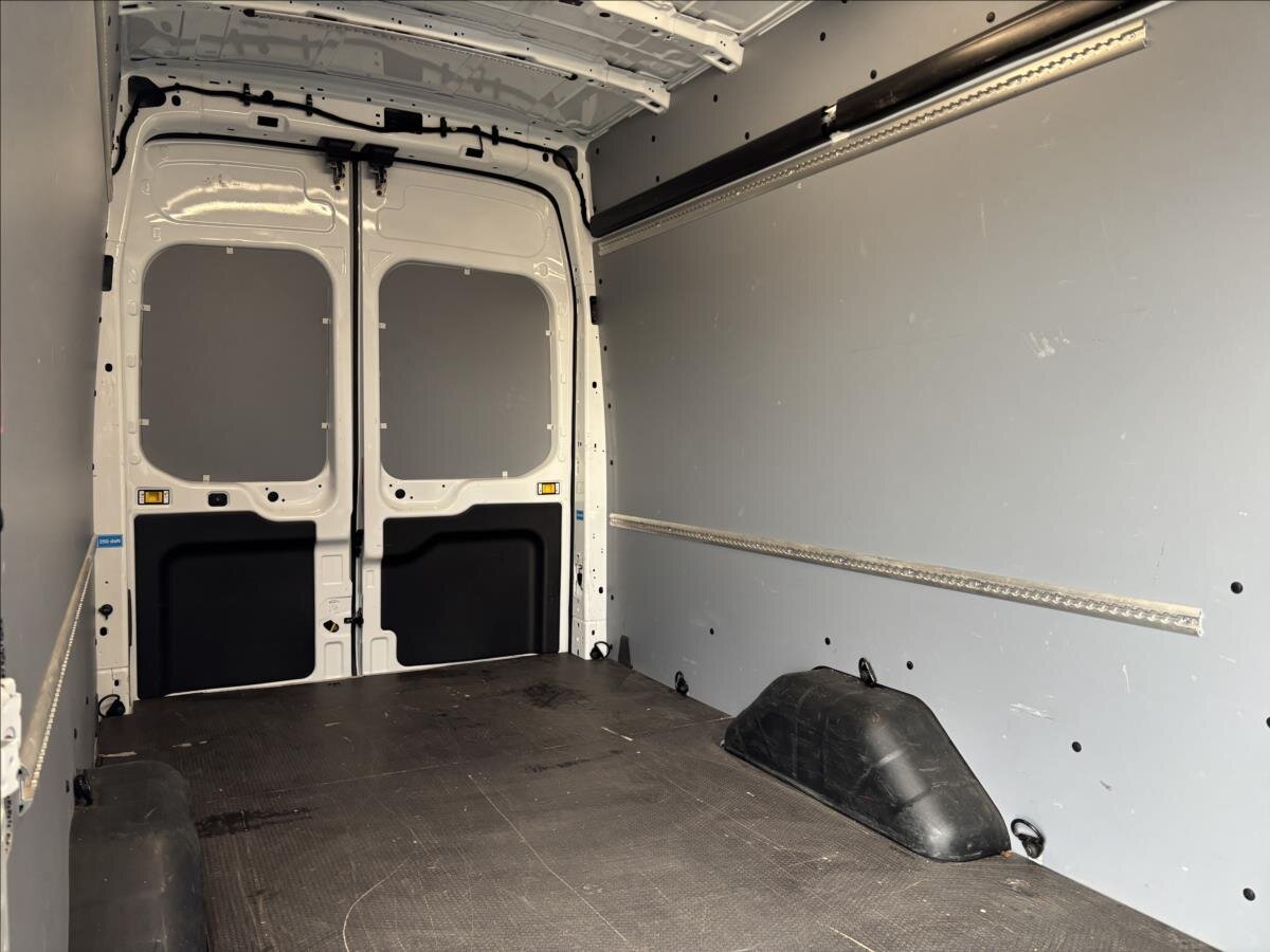 Ford Transit Skříň 2,0 l 96 kw