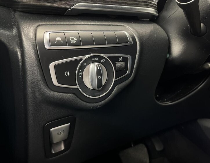 Mercedes-Benz Třídy V MPV 2,0 l 174 kw