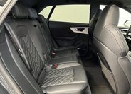 Audi Q8 24
