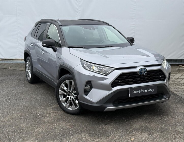 Toyota RAV4 SUV / Terénní 2,5 l 131 kw