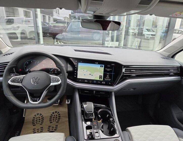 Volkswagen Touareg SUV 3,0 l 210 kw