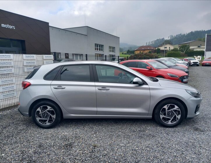 Hyundai i30 Hatchback 1,5 l 70 kw
